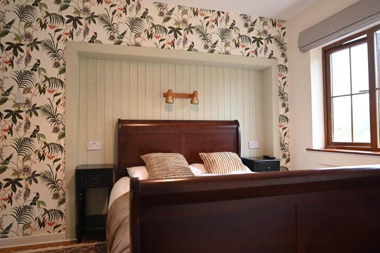 The Olde Forge B & B แคร์เดเนียล ภายนอก รูปภาพ
